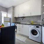 Sky Blue Haven - Portimao, Algarve Apartament *